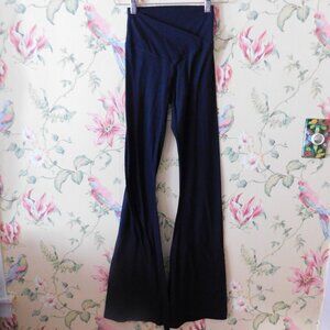 🕊️ Offline Flare Hi-Rise Real Me Black Pants XXS